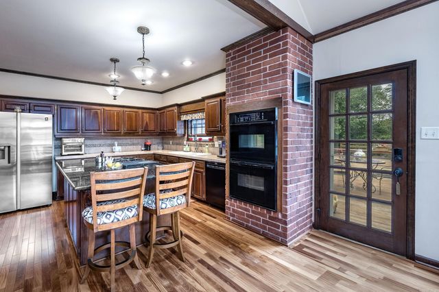 69 Valley Estates Cove, Little Rock, AR 72212