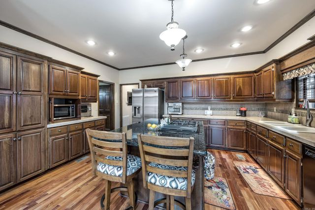 69 Valley Estates Cove, Little Rock, AR 72212