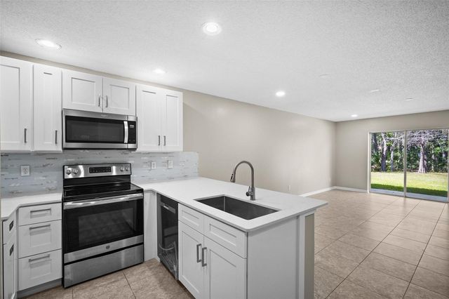 4535 WINDING RIVER WAY, Land O Lakes, FL 34639