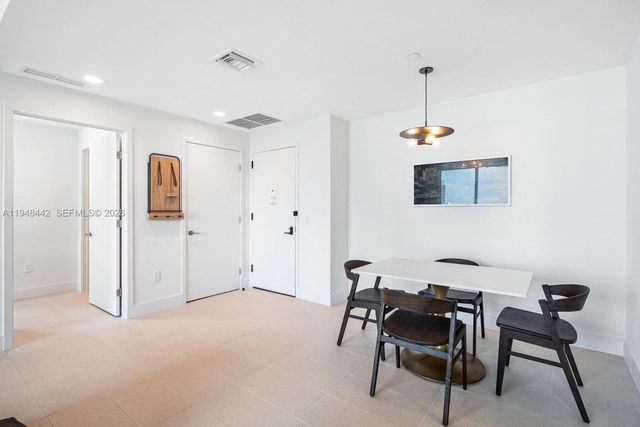 159 NE 6th St 5101, Miami, FL 33132