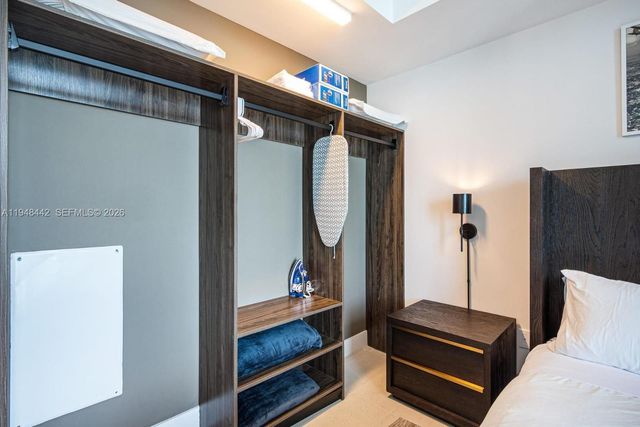 159 NE 6th St 5101, Miami, FL 33132