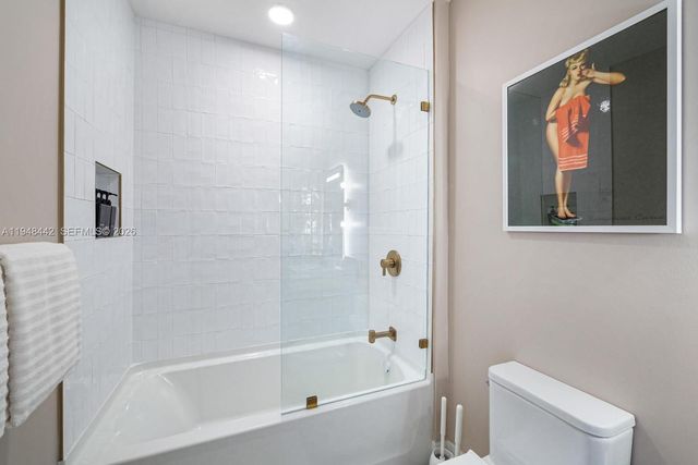 159 NE 6th St 5101, Miami, FL 33132