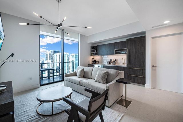 159 NE 6th St 5101, Miami, FL 33132