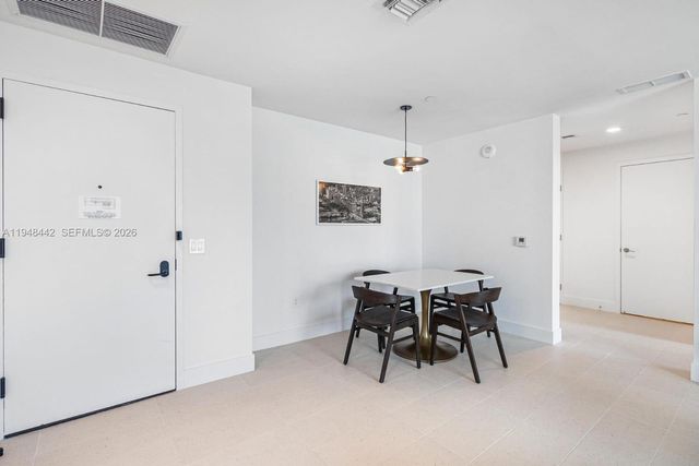 159 NE 6th St 5101, Miami, FL 33132