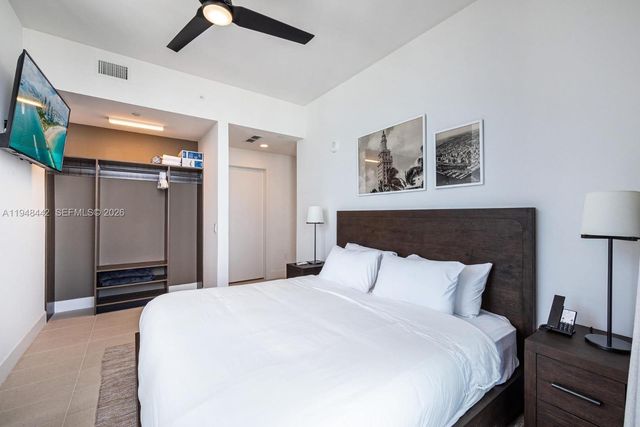 159 NE 6th St 5101, Miami, FL 33132