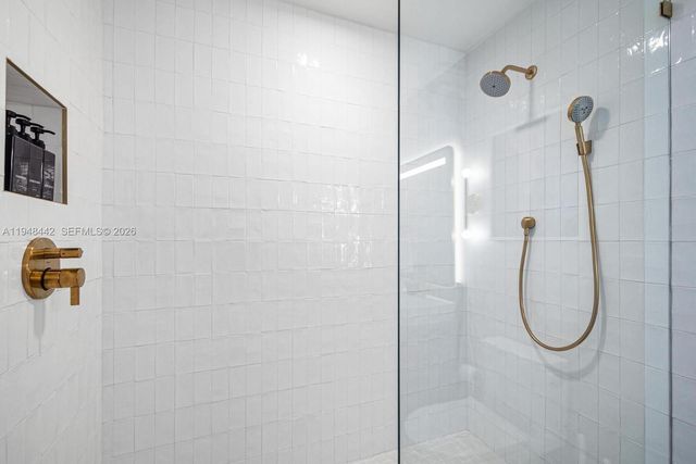 159 NE 6th St 5101, Miami, FL 33132