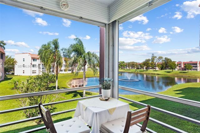 9421 Sunrise Lakes Blvd 208, Sunrise, FL 33322