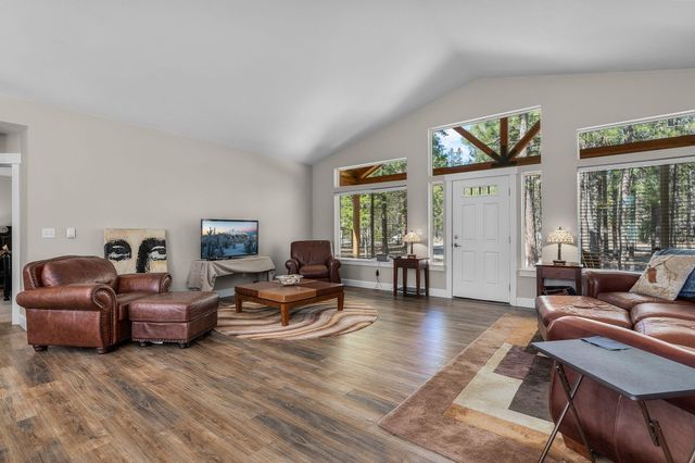 148957 Mabel Drive, La Pine, OR 97739