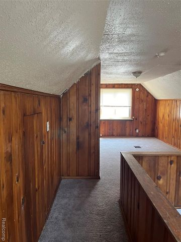 19650 W Chicago Street, Detroit, MI 48228