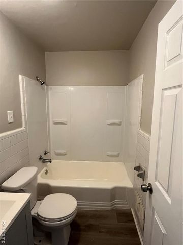 19650 W Chicago Street, Detroit, MI 48228