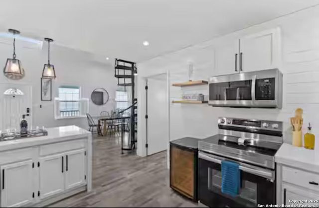 1065 N Ocean Dr, Port Lavaca, TX 77979