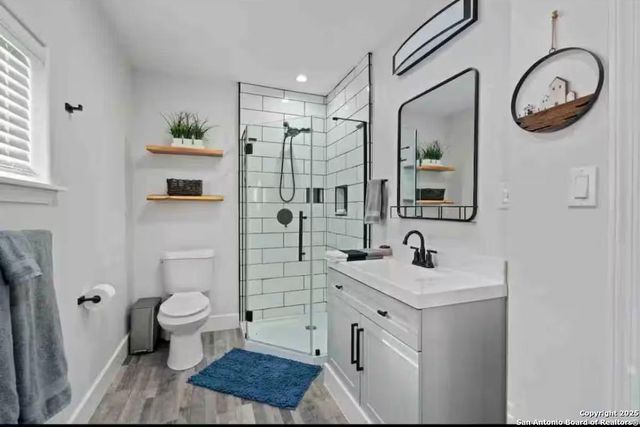 1065 N Ocean Dr, Port Lavaca, TX 77979