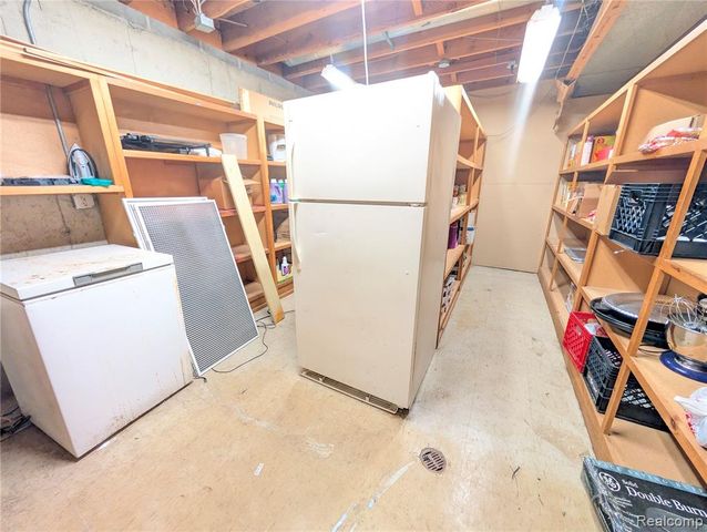 16012 Moross Road, Detroit, MI 48205