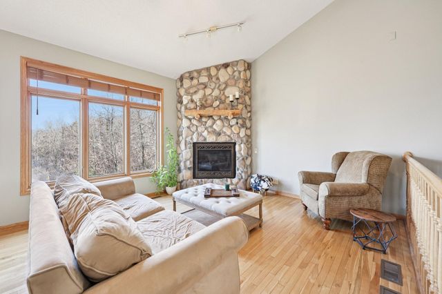 17489 Pleasant Valley Road, Shafer, MN 55074