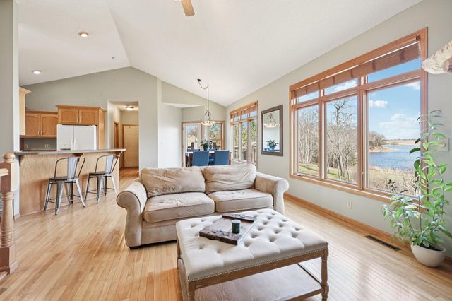 17489 Pleasant Valley Road, Shafer, MN 55074