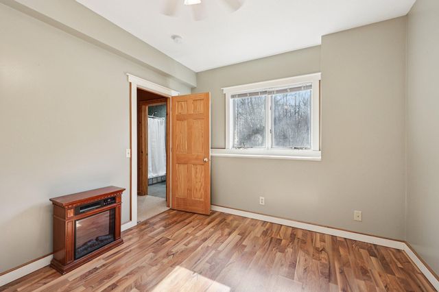 17489 Pleasant Valley Road, Shafer, MN 55074