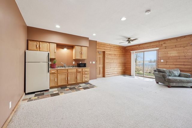 17489 Pleasant Valley Road, Shafer, MN 55074