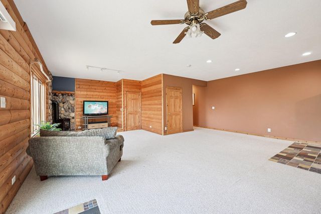 17489 Pleasant Valley Road, Shafer, MN 55074