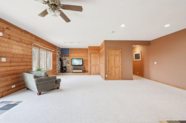 17489 Pleasant Valley Road, Shafer, MN 55074