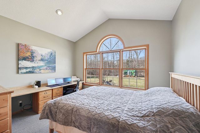 17489 Pleasant Valley Road, Shafer, MN 55074