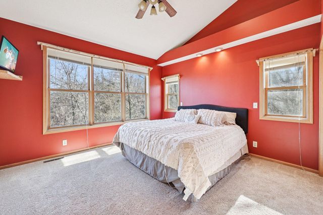 17489 Pleasant Valley Road, Shafer, MN 55074
