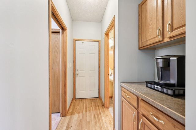 17489 Pleasant Valley Road, Shafer, MN 55074