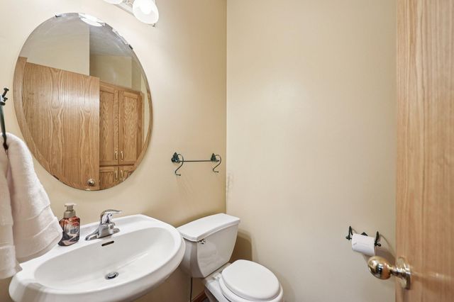 17489 Pleasant Valley Road, Shafer, MN 55074