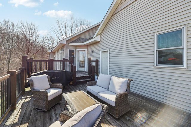 17489 Pleasant Valley Road, Shafer, MN 55074
