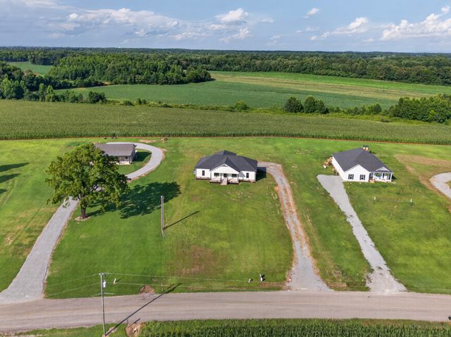 199 Bellview Rd, Taft, TN 38488
