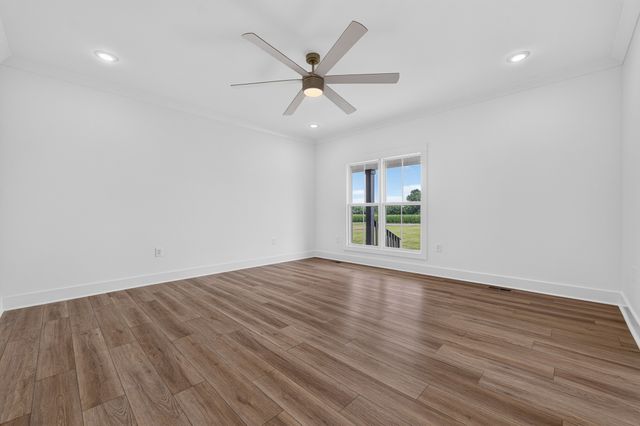 199 Bellview Rd, Taft, TN 38488