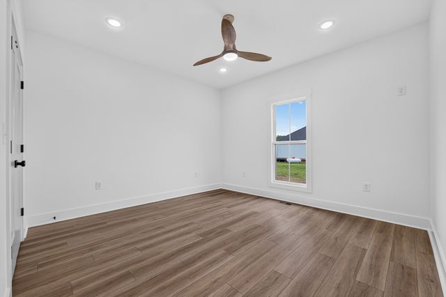 199 Bellview Rd, Taft, TN 38488
