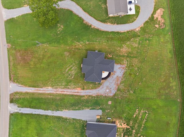 199 Bellview Rd, Taft, TN 38488