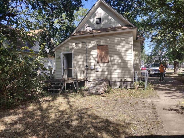 1413 S Ellis, Wichita, KS 67211