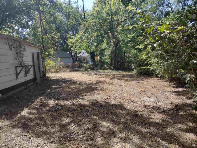 1413 S Ellis, Wichita, KS 67211