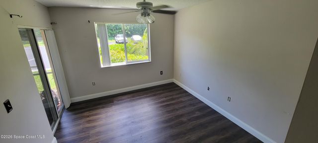 1590 S 42nd Circle 101, Vero Beach, FL 32967