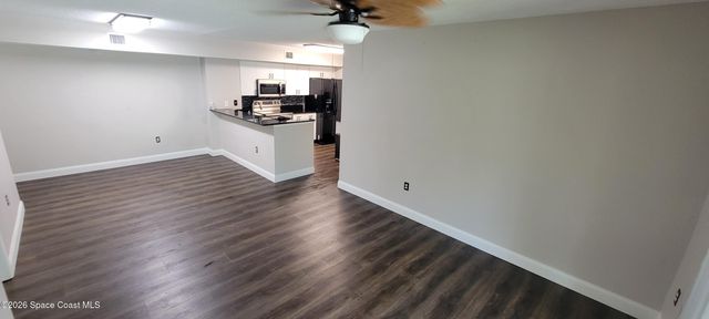 1590 S 42nd Circle 101, Vero Beach, FL 32967