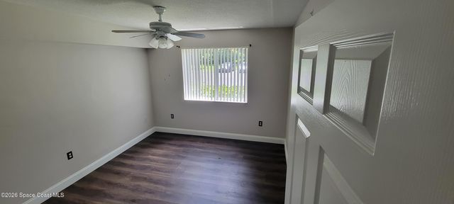 1590 S 42nd Circle 101, Vero Beach, FL 32967