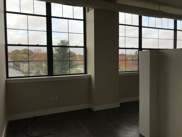 21 Illinois St 402, Worcester, MA 01610