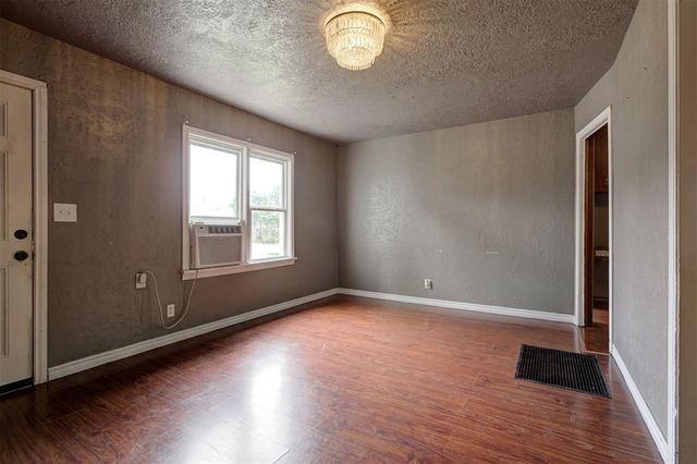 528 SW 48th Street, Oklahoma City, OK 73109