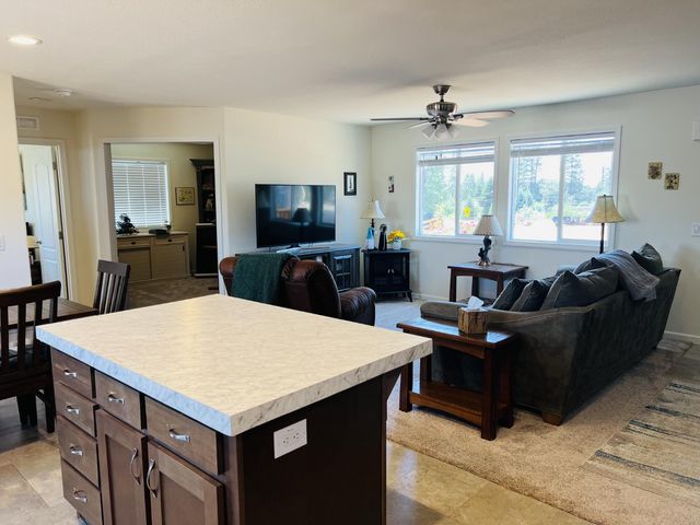 6794 Rexdale Ln, Paradise, CA 95969