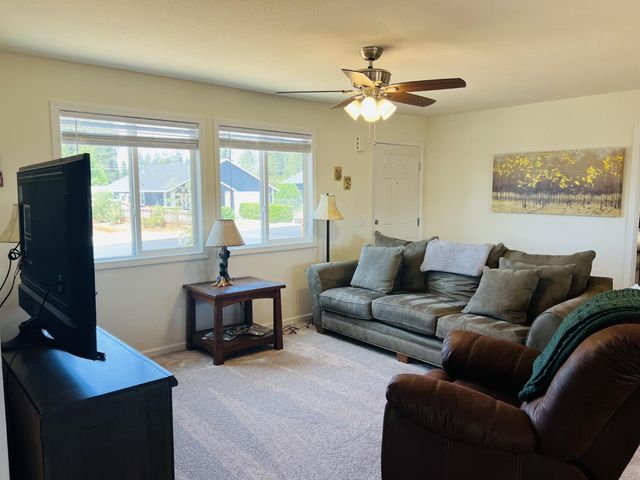 6794 Rexdale Ln, Paradise, CA 95969