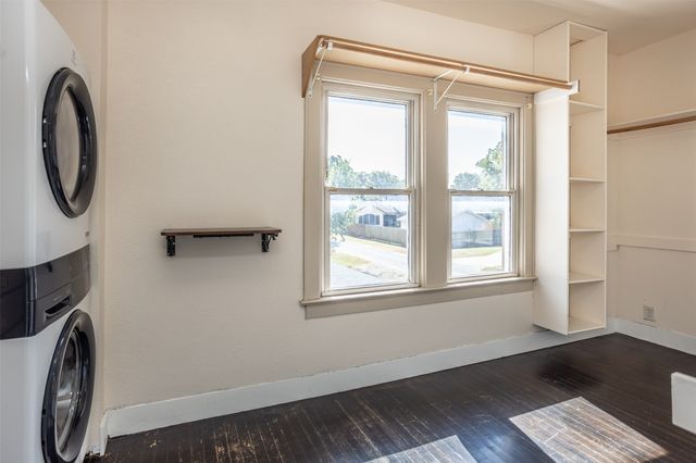 610 S Lee Street, Valley View, TX 76272