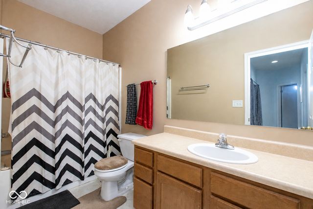 2251 Colfax Lane, Indianapolis, IN 46260