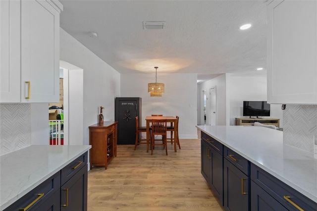 1715 THOMAS DRIVE, Clearwater, FL 33759