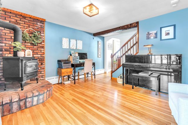 47 Holt Avenue, Manchester, NH 03109