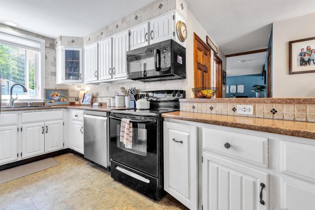 47 Holt Avenue, Manchester, NH 03109