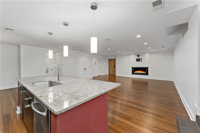 1822 HARCUM WAY 1, South Side, PA 15203