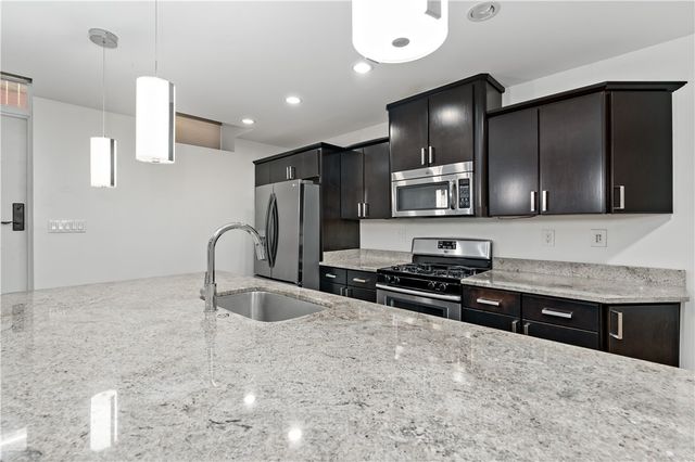 1822 HARCUM WAY 1, South Side, PA 15203
