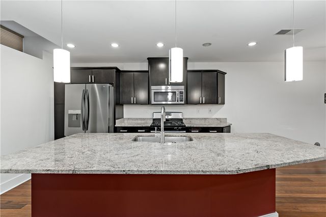 1822 HARCUM WAY 1, South Side, PA 15203