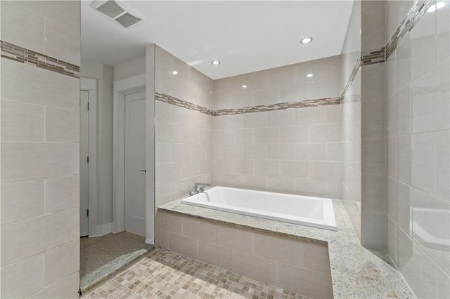 1822 HARCUM WAY 1, South Side, PA 15203